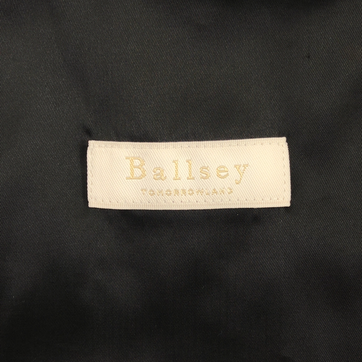 Tomorrowland BALLSEY / トゥモローランドボールジー マット ベロア Vネック ベスト