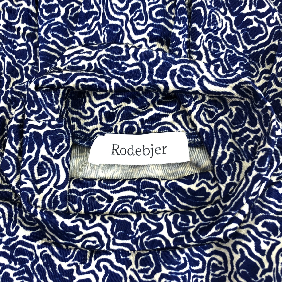 Rodebjer / ロデビエ MARIAN SWIRL TOPS 総柄 ビスコース ハイネック カットソー