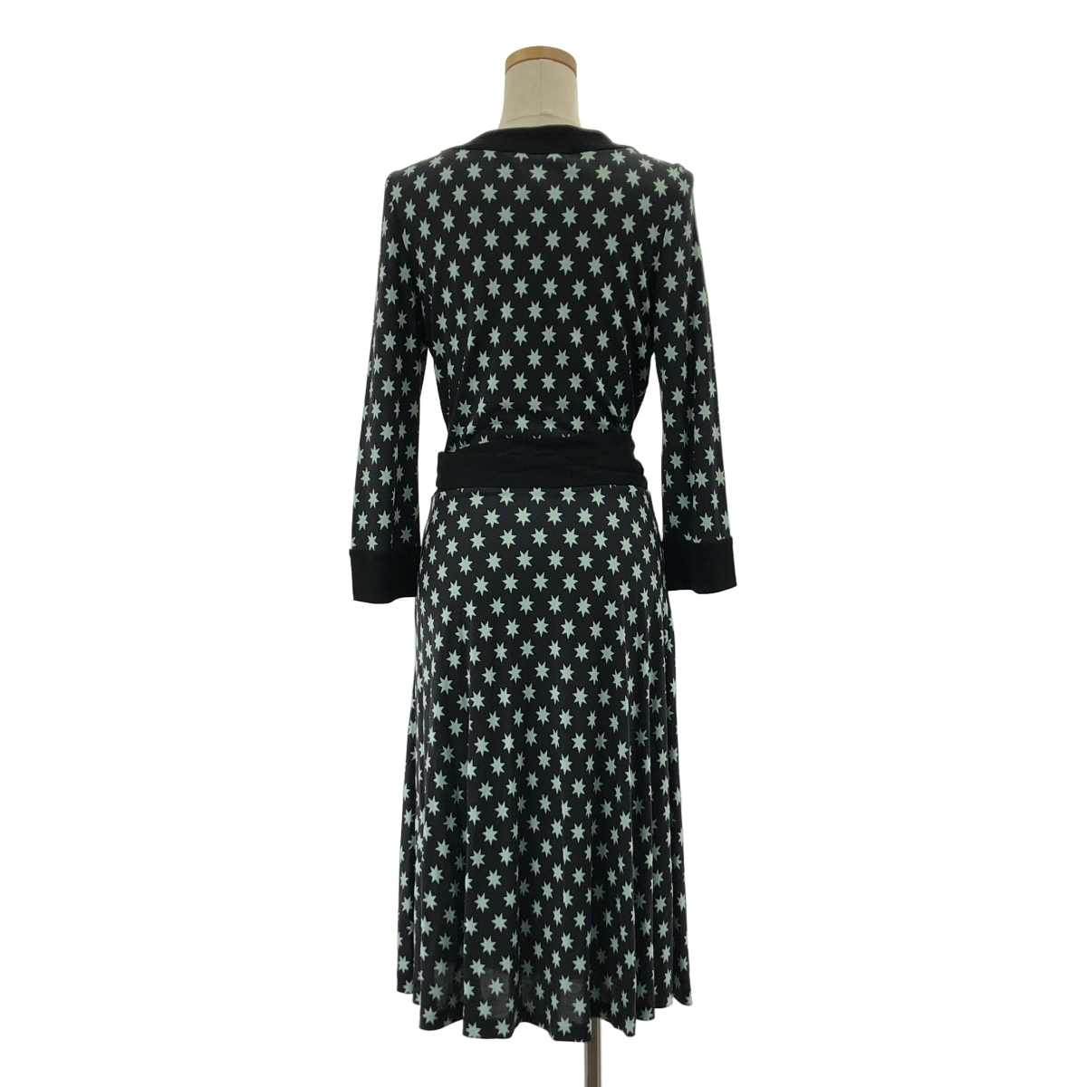 DIANE VON FURSTENBERG / ダイアンフォンファステンバーグ TAURUS / スター総柄 シルク ラップワンピース