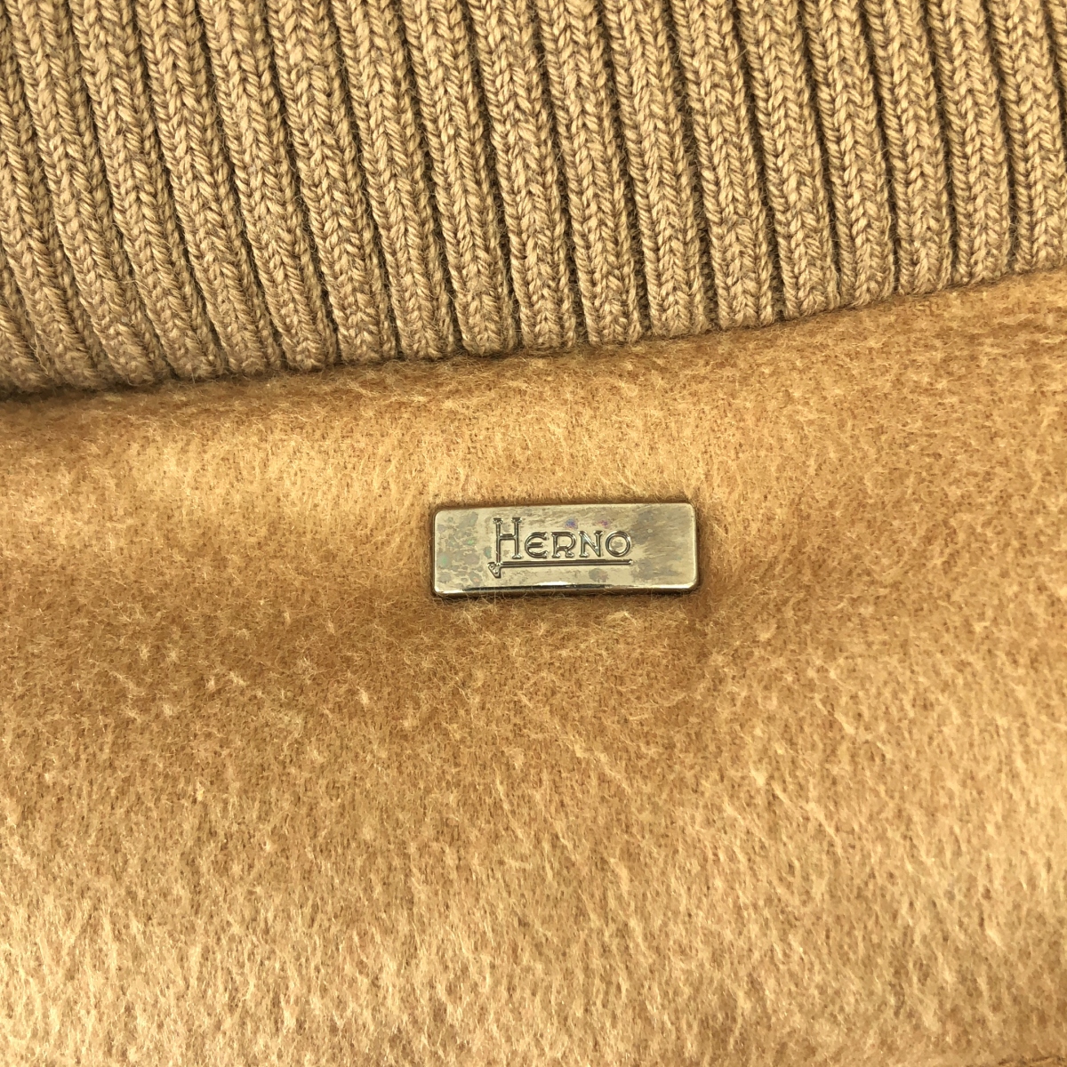 HERNO / ヘルノ ゴートレザー スエード ロゴボタン ダウンジャケット / 総裏地