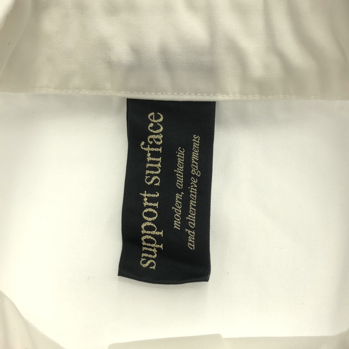 SUPPORT SURFACE / サポートサーフェス コットン バックフリル シャツ