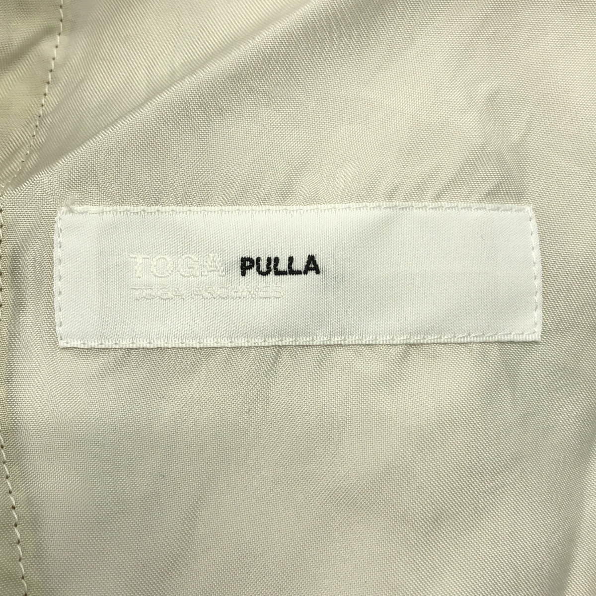 TOGA PULLA / トーガプルラ 総柄 ドローストリング スリット イージーパンツ