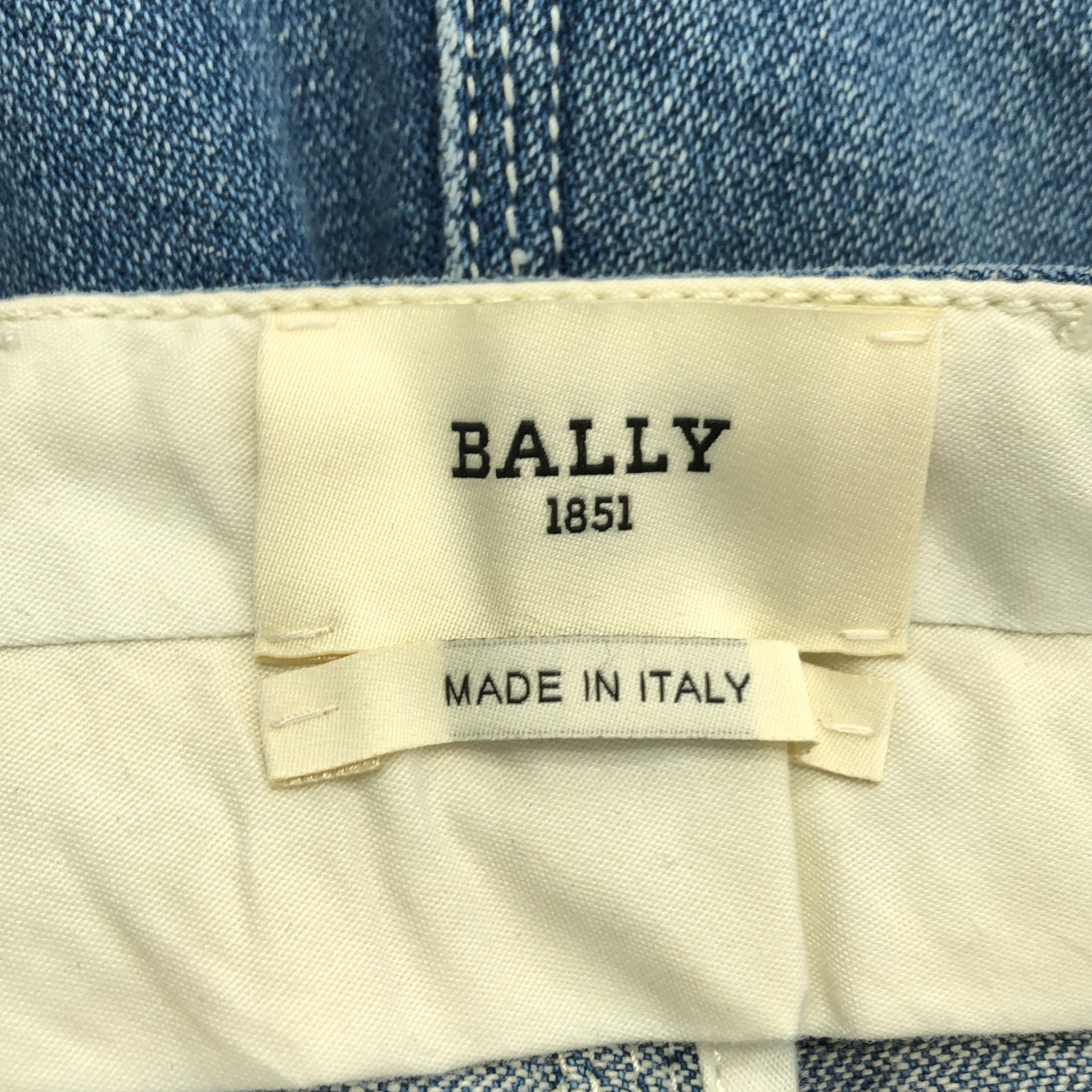 BALLY / バリー バックロゴ デニム テーパードパンツ