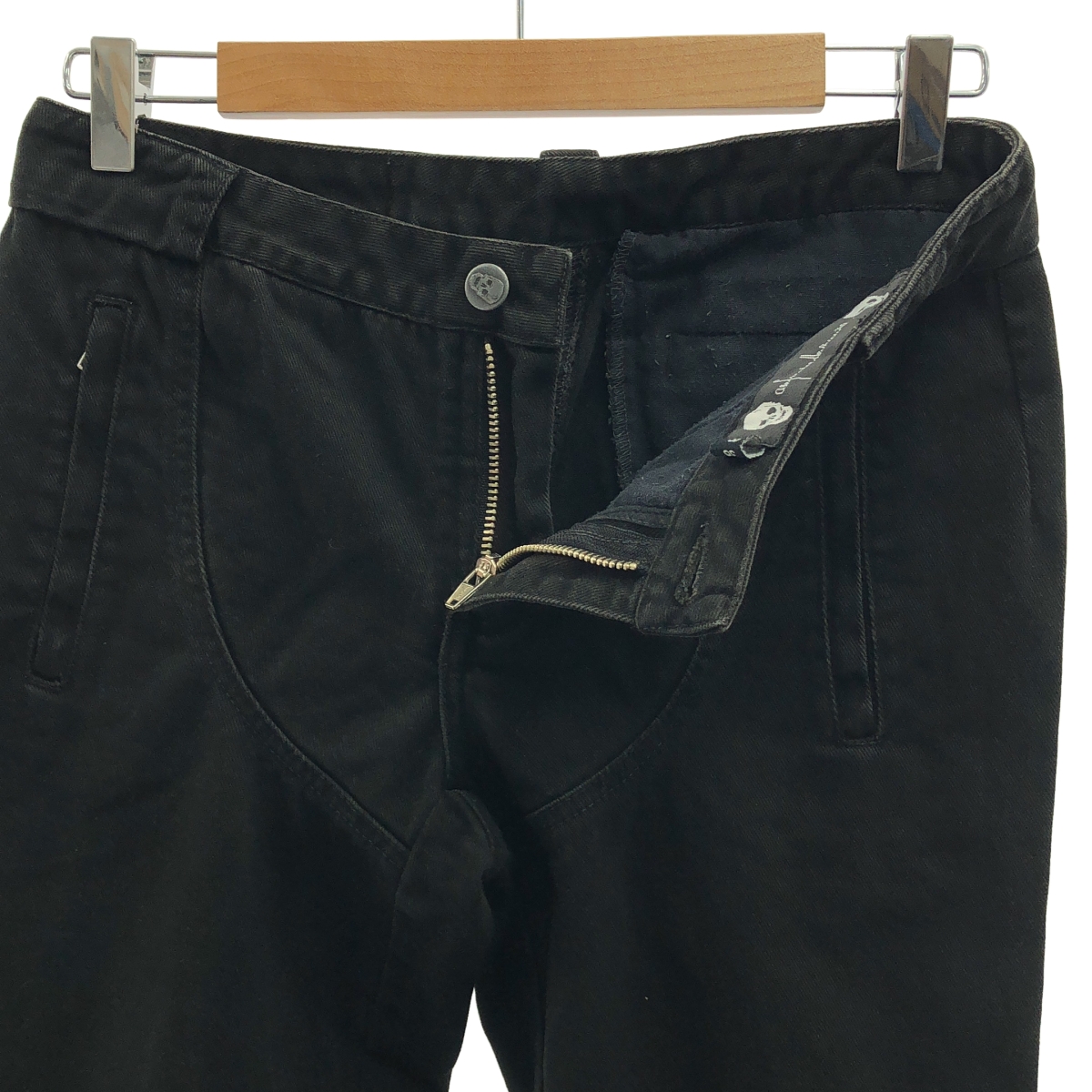 その他 裾ジップスリット スカルボタン スキニーパンツ