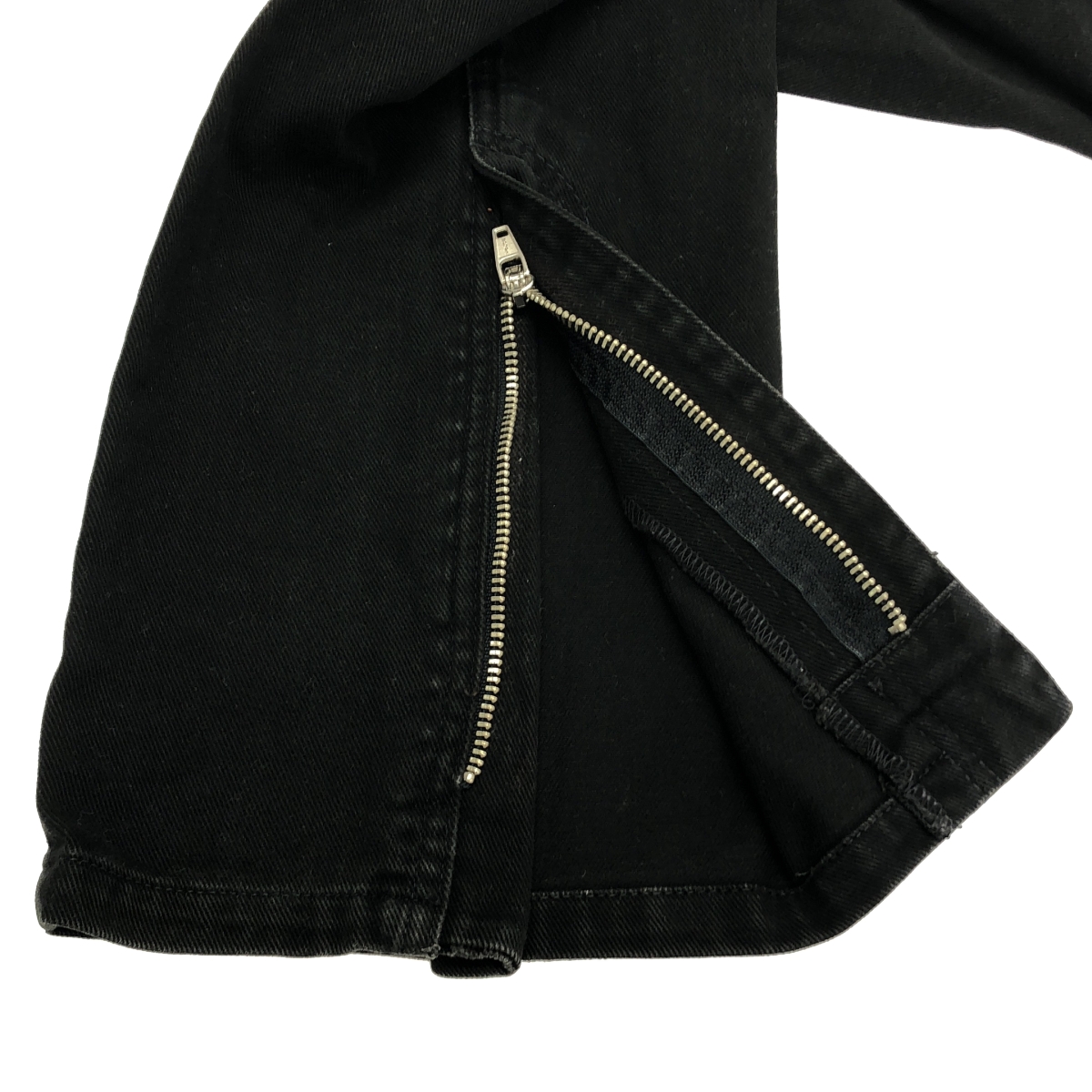 その他 裾ジップスリット スカルボタン スキニーパンツ