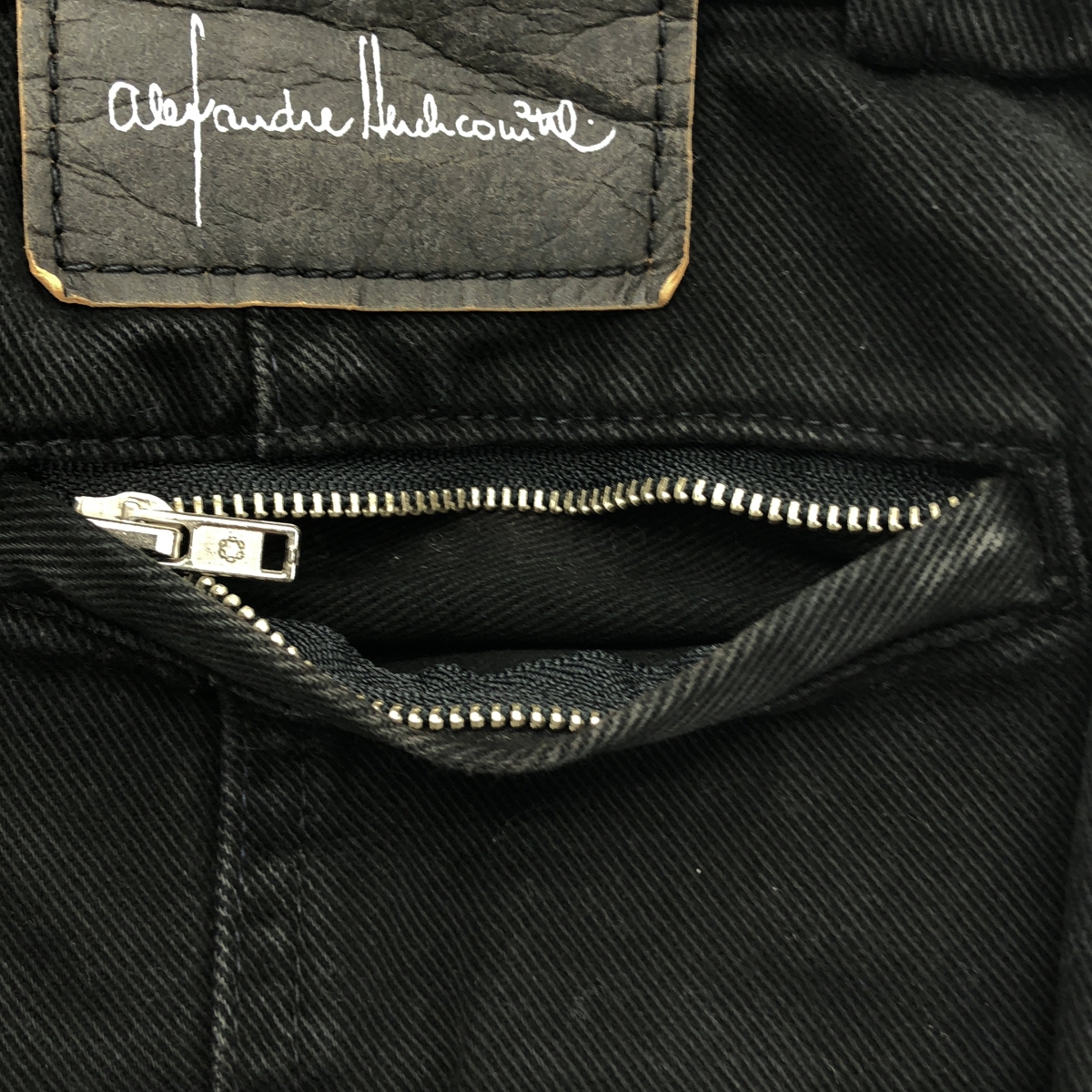 その他 裾ジップスリット スカルボタン スキニーパンツ