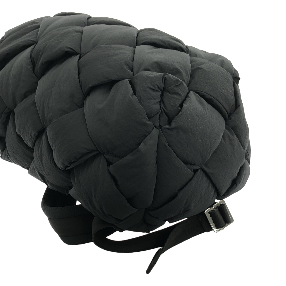 BOTTEGA VENETA / ボッテガヴェネタ イントレチャート パデッド テック カセット ナイロン バックパック 628955