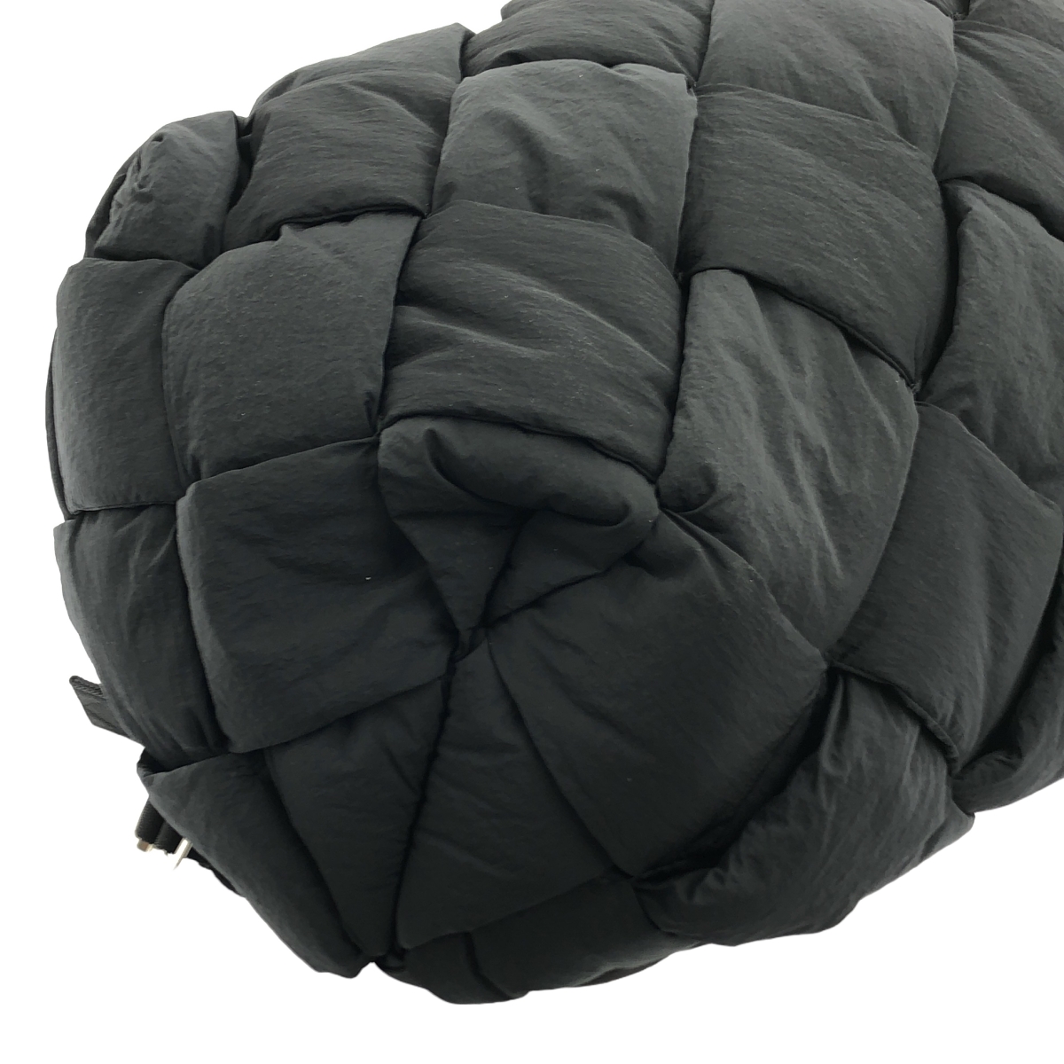 BOTTEGA VENETA / ボッテガヴェネタ イントレチャート パデッド テック カセット ナイロン バックパック 628955