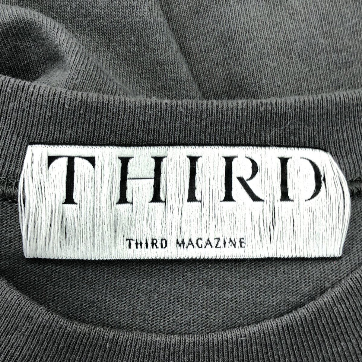 THIRD MAGAZINE / サードマガジン ロゴ スリット オーバー Tシャツ カットソー