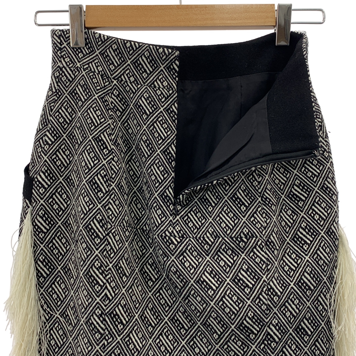 Mame Kurogouchi / マメクロゴウチ ジャガード フリンジ バックジップ スカート / 裏地付き