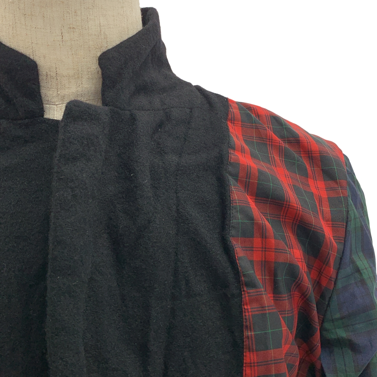 BLACK COMME des GARCONS / ブラックコムデギャルソン ウール 変形 シングルブレスト ロングジャケット / タータンチェック裏地