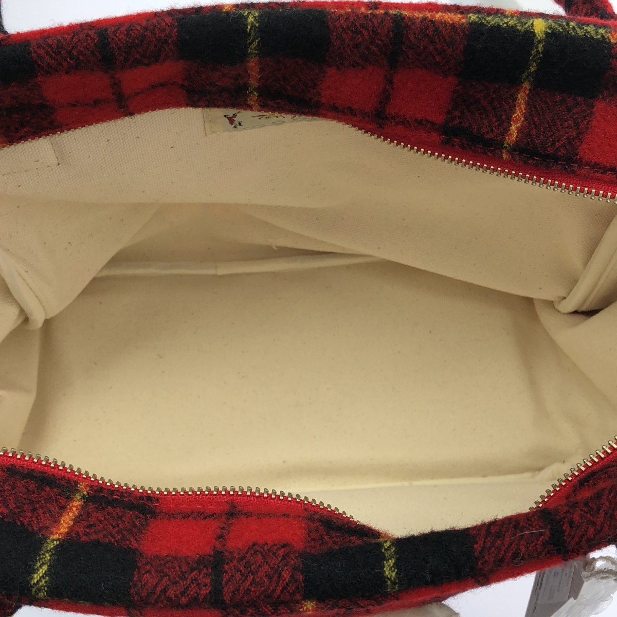 R&D.M.Co / オールドマンズテーラー WOOL TARTAN CHECK BOSTON BAG ウール タータンチェック ボストンバッグ ブローチ付き