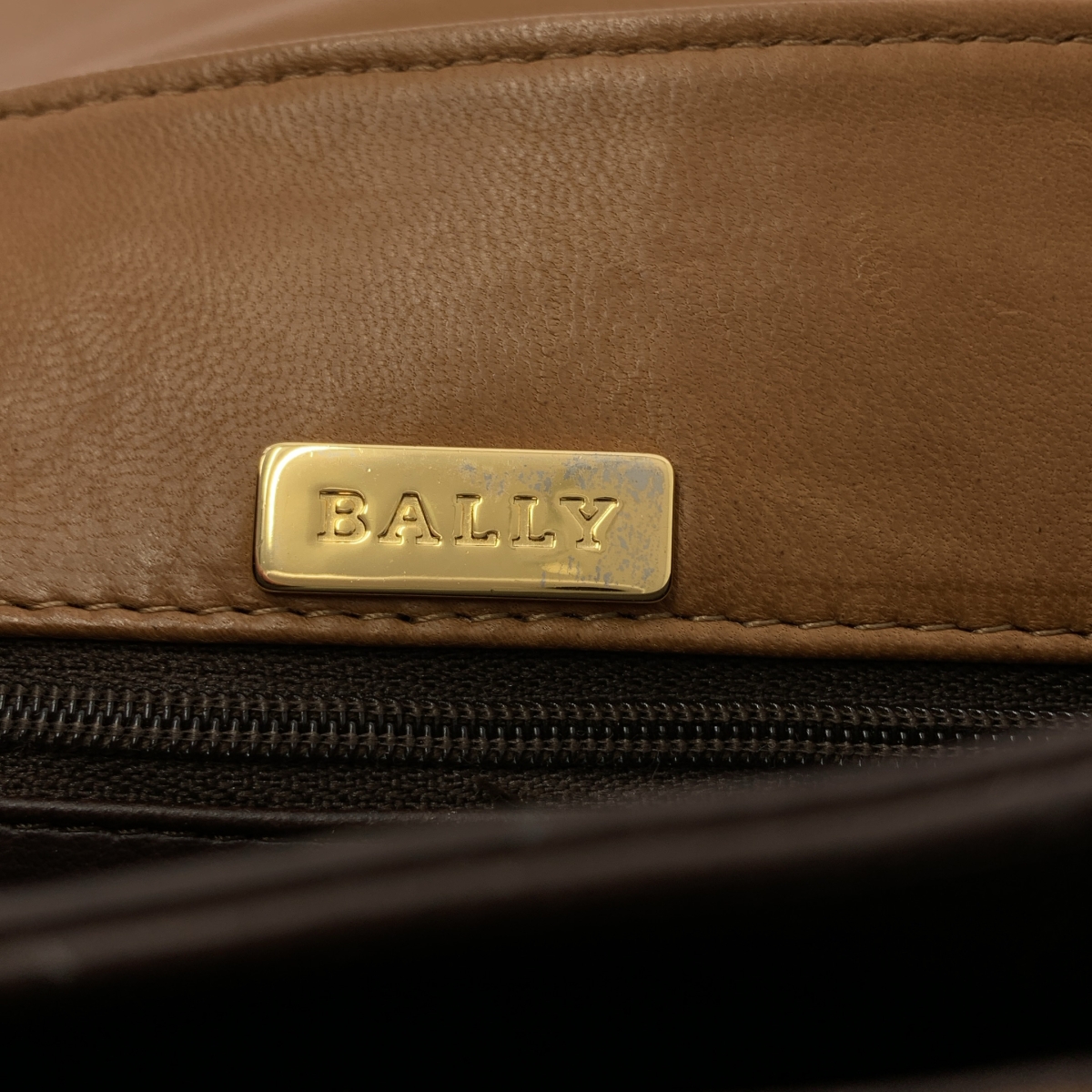 BALLY / バリー 2way ショルダー付き レザー キルティング ハンドバッグ