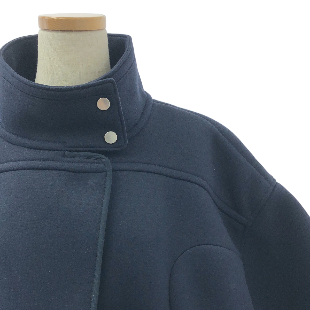 AKIRANAKA / アキラナカ スタンドカラー ジャージー ケープ ジャケット