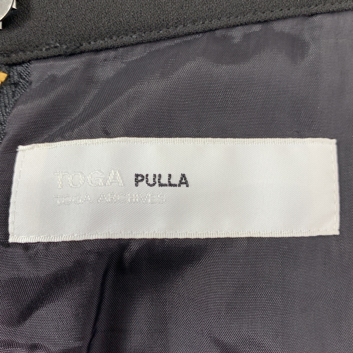 TOGA PULLA / トーガプルラ メッシュ レイヤード スカート