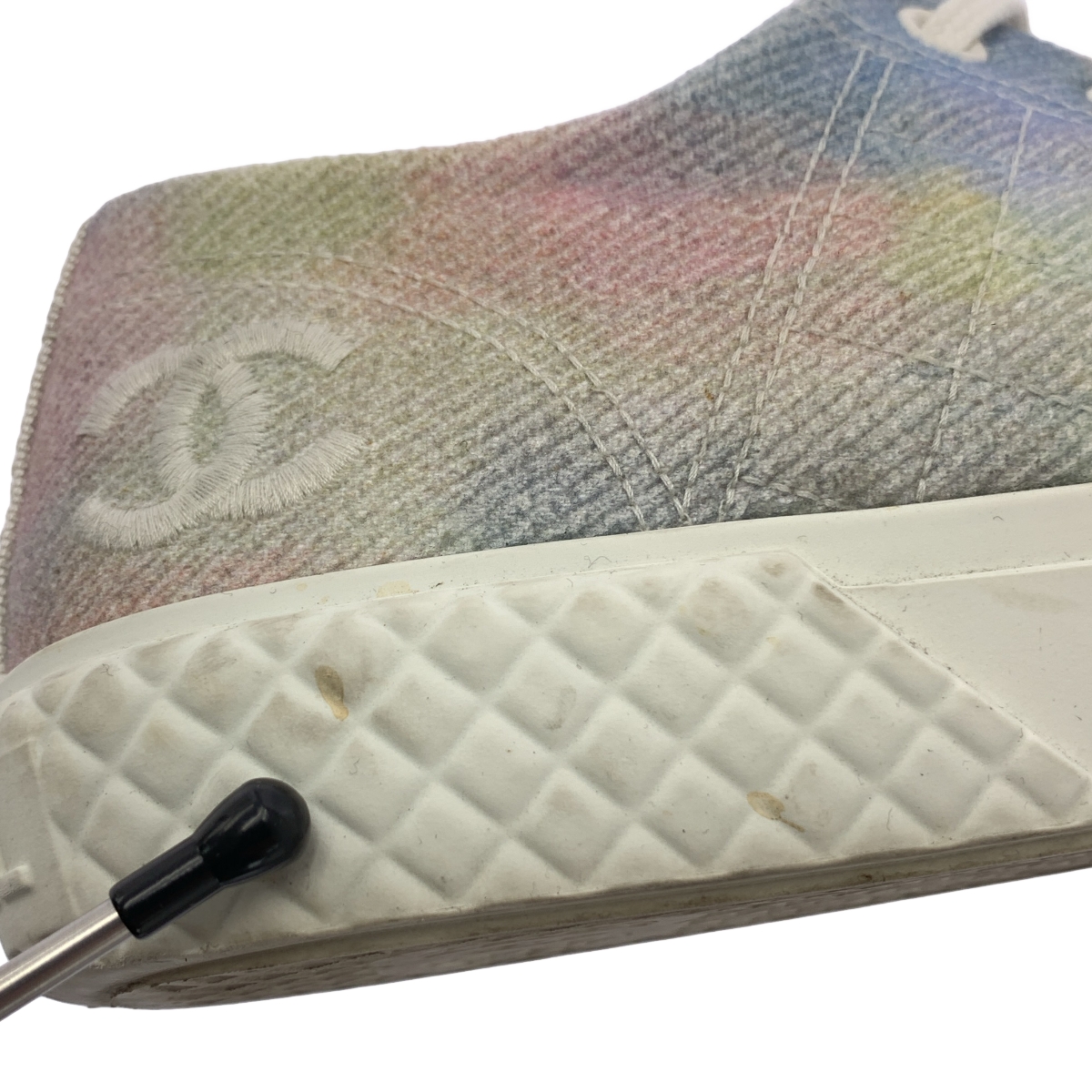 CHANEL / シャネル ココマーク エンブロイダリー ロゴ キルティング スニーカー