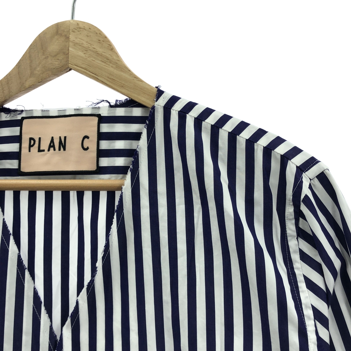 Plan C / プランシー ノーカラー ストライプ コットン シャツ