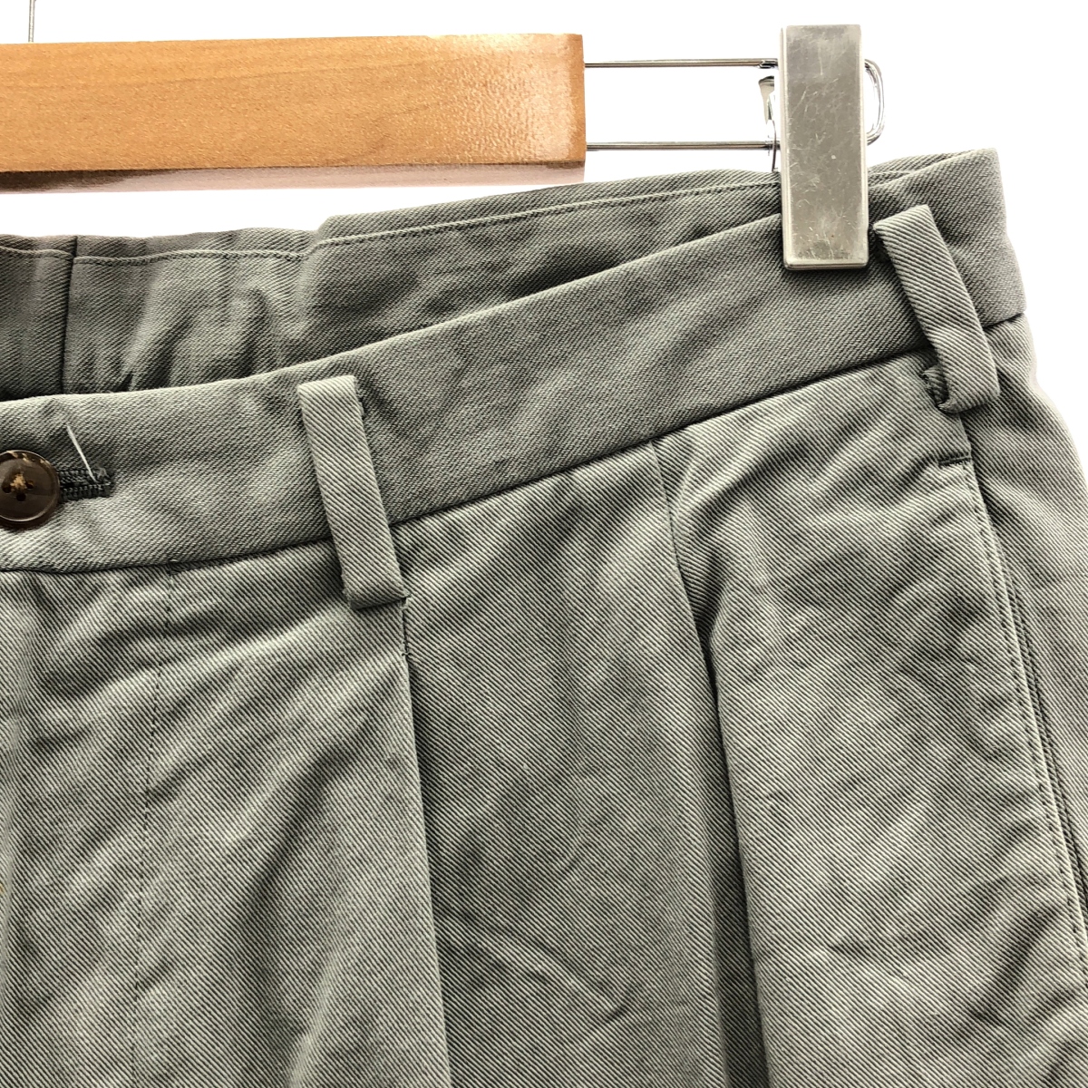 HEUGN / ユーゲン 2タック テーパード トラウザーズ パンツ