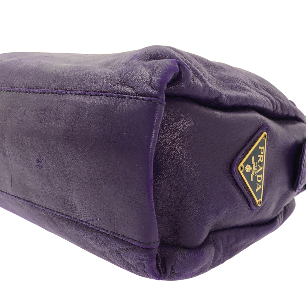 PRADA / プラダ レザー エンボス トライアングル 三角プレート ロゴ クラッチ バッグ