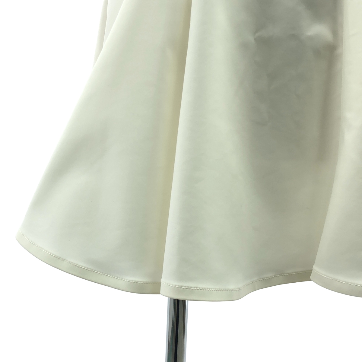 miu miu / ミュウミュウ コットン混 タック ジップ フレア スカート