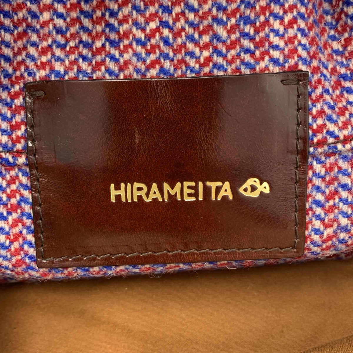 ebagos / エバゴス ワンポイントチャームロゴ ハンド トートバッグ