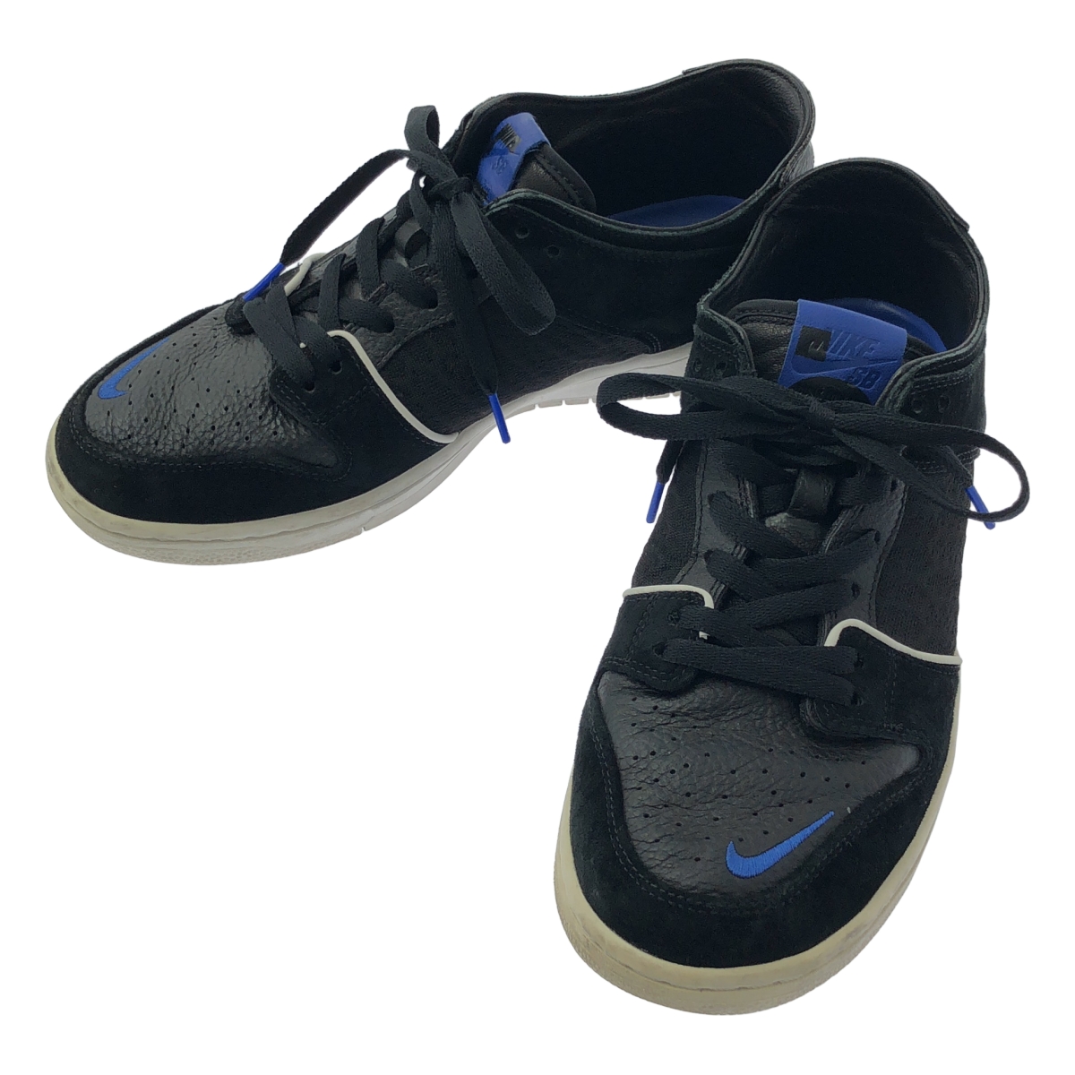 NIKE / ナイキ