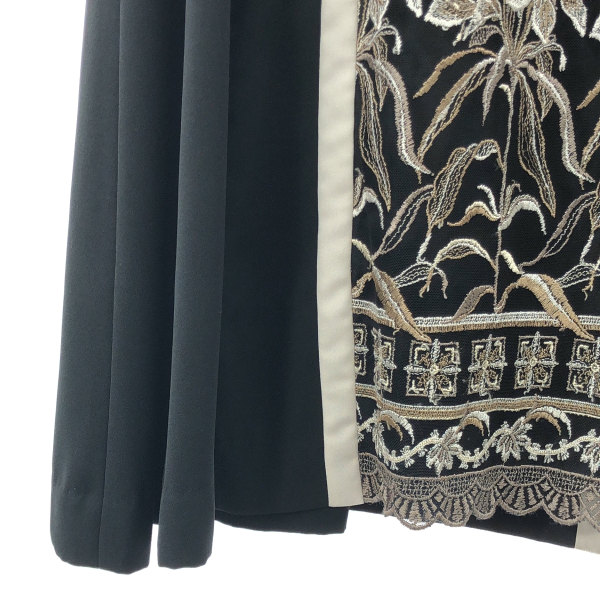 MURRAL / ミューラル framed flower dress 刺しゅう フラワー ドレス ワンピース