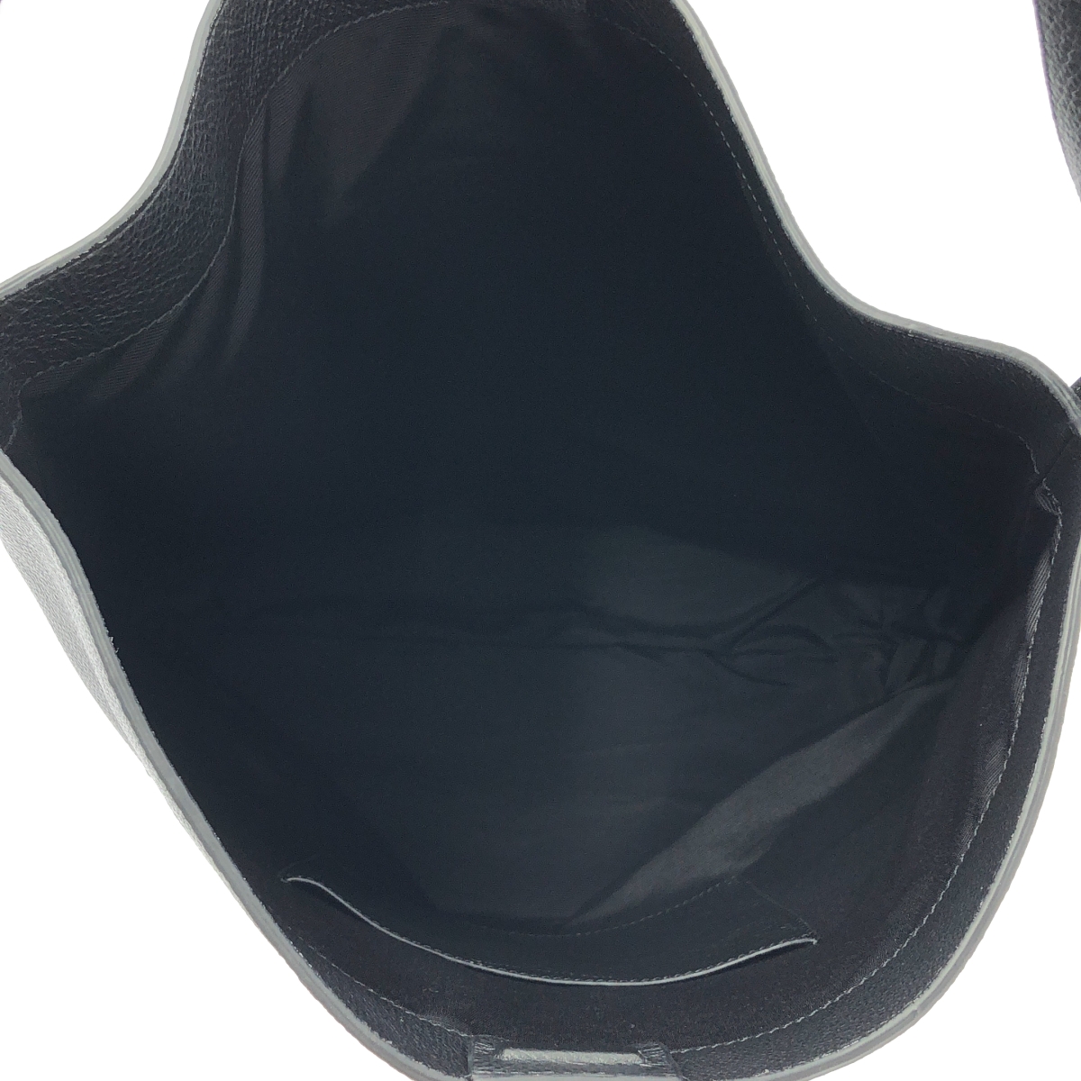 その他 レザー ロゴ ショルダーバッグ