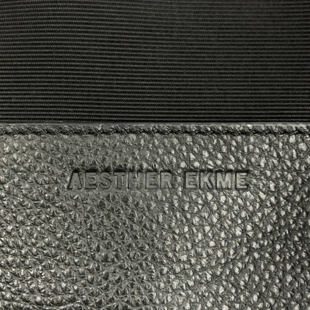 その他 レザー ロゴ ショルダーバッグ