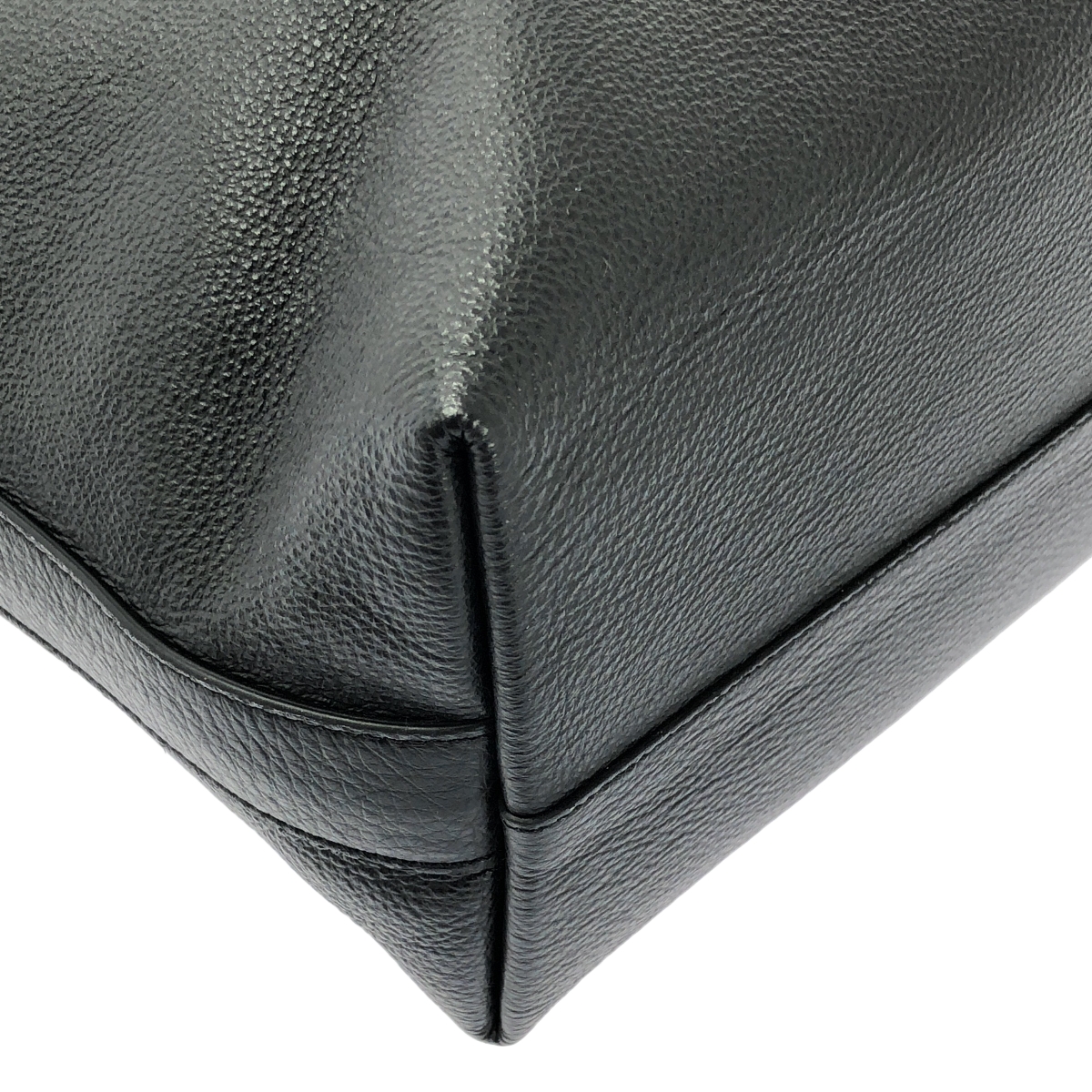 その他 レザー ロゴ ショルダーバッグ