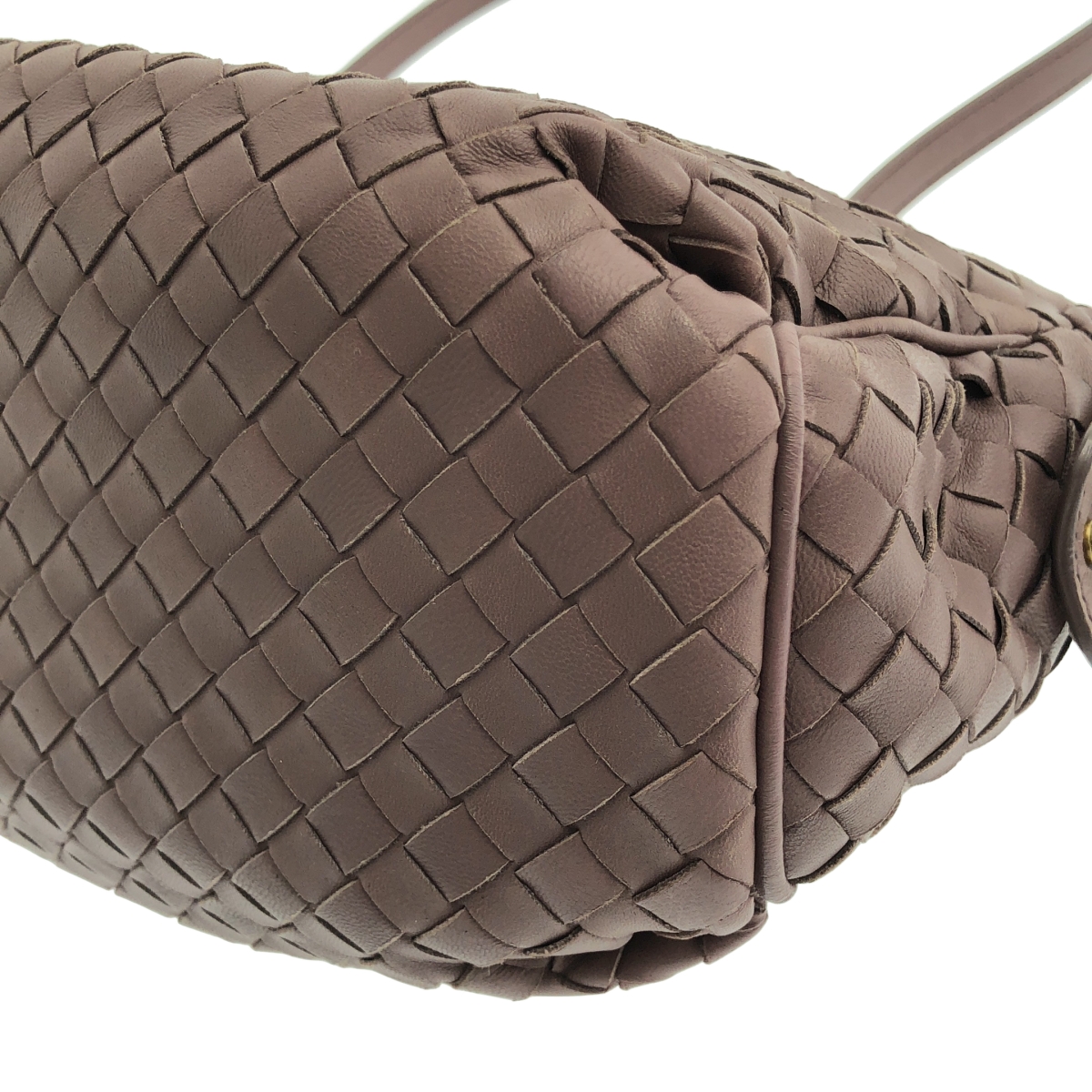 BOTTEGA VENETA / ボッテガヴェネタ イントレチャート レザー ショルダーバッグ / 192661