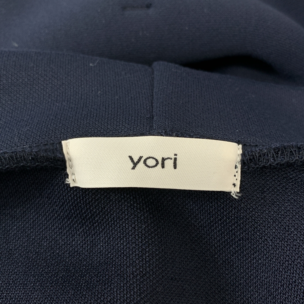 yori / ヨリ ダンボール ティアード パーカー