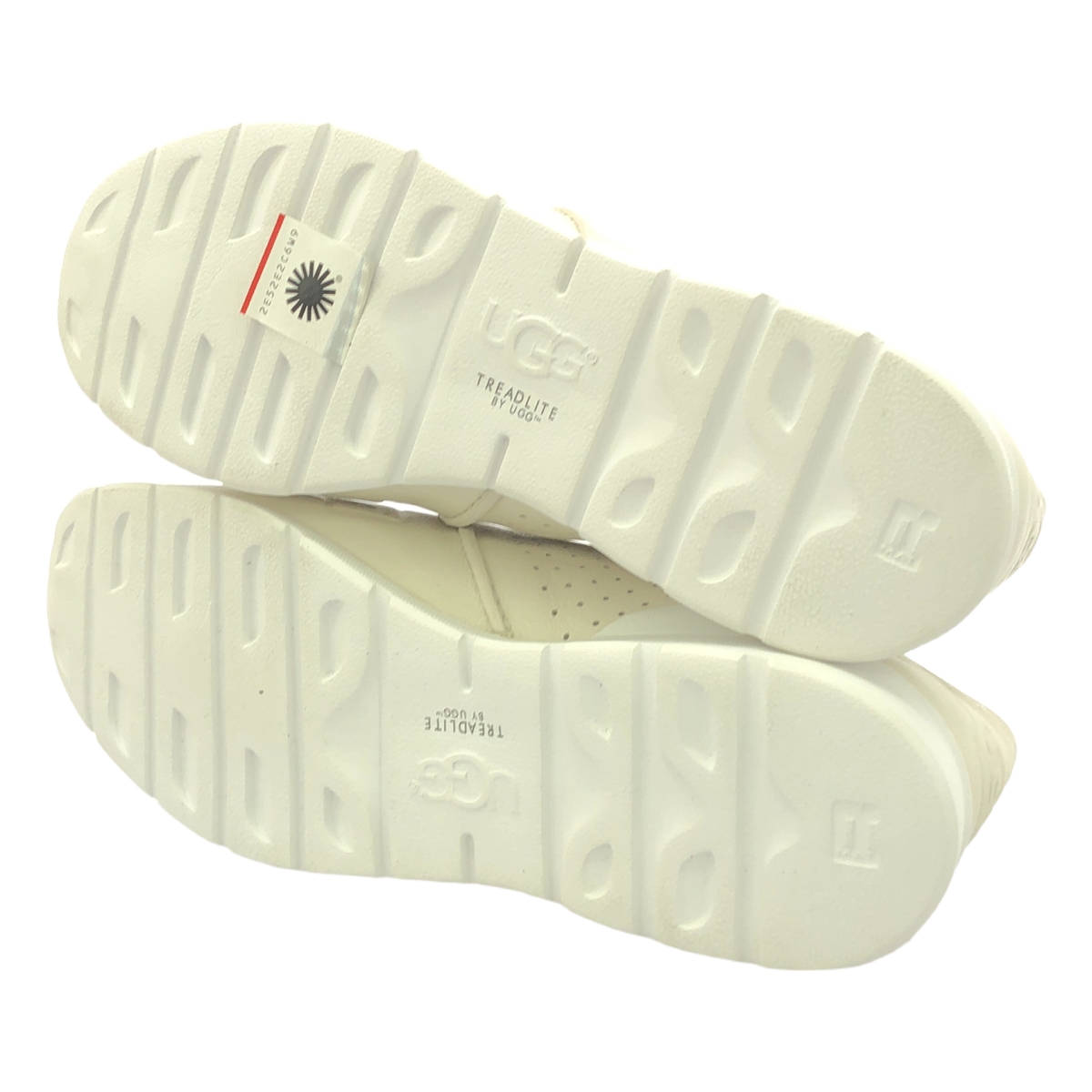 UGG / アグ tye タイ レザーパンチングレザー ローカットスニーカー