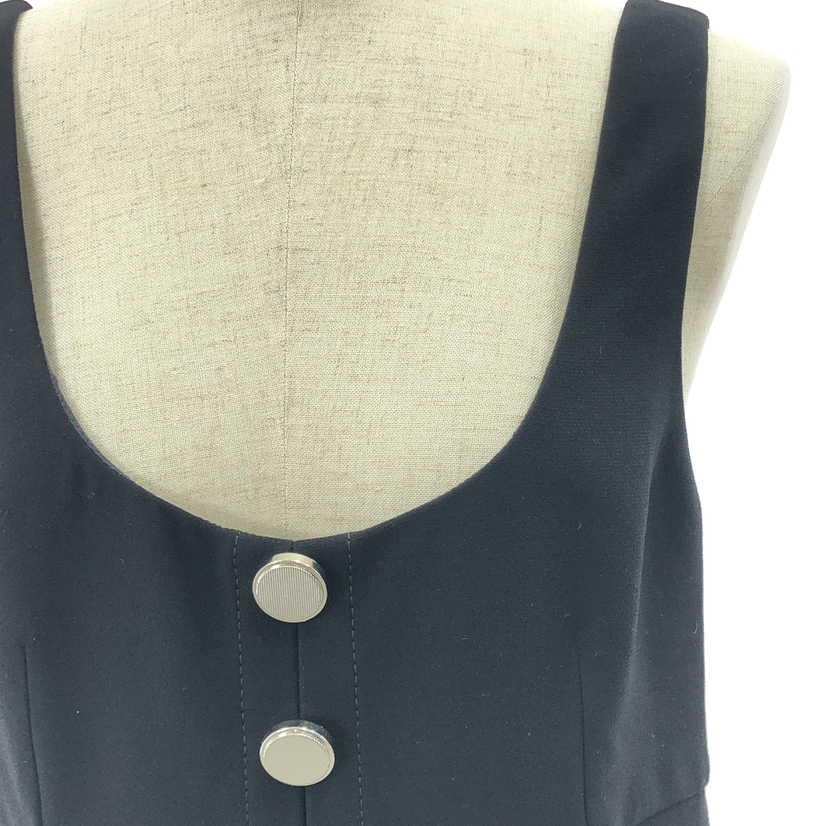 miu miu / ミュウミュウ ボタン タック スリーブレス ワンピース