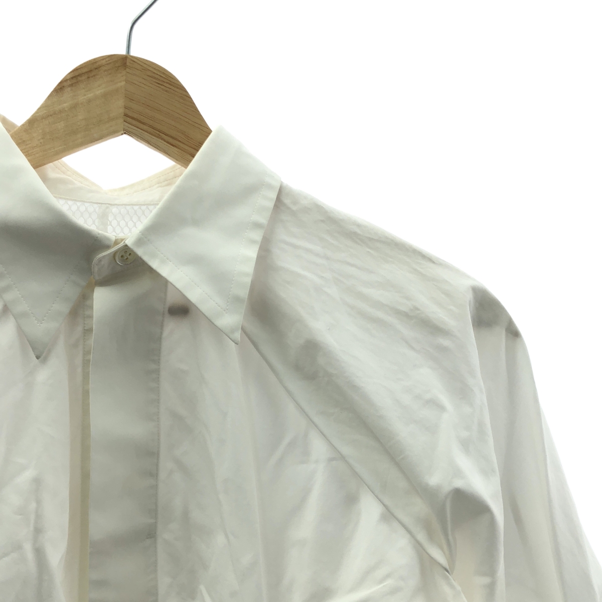 TOGA / トーガ ドローストリング ギャザー バックオープンシャツ