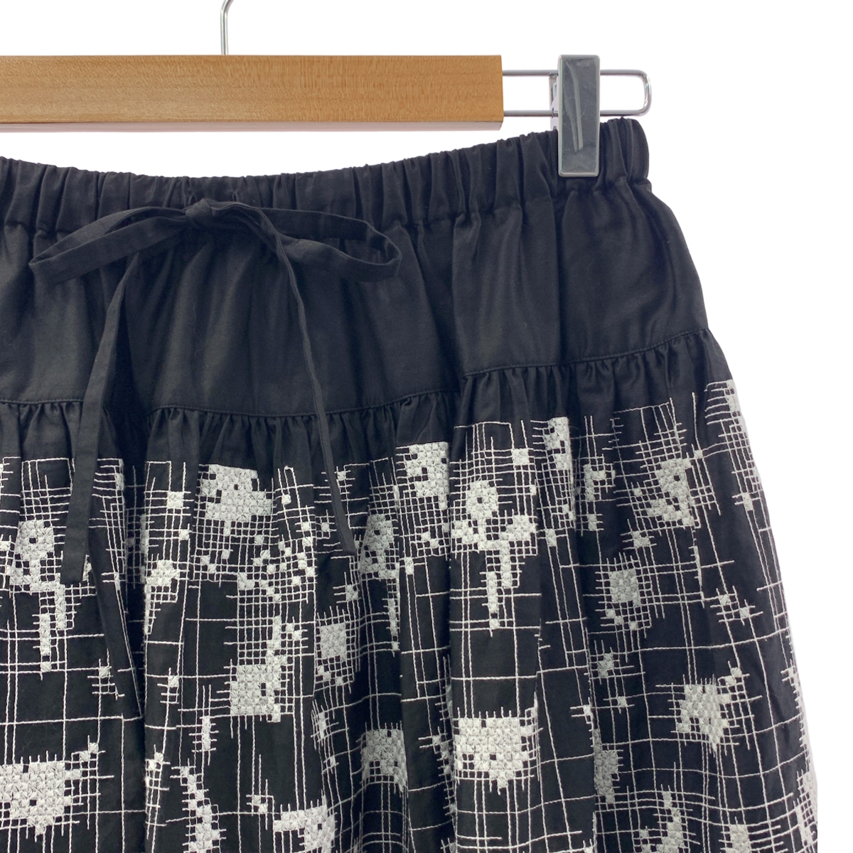 mina perhonen / ミナペルホネン amahana アマハナ / 刺しゅう ドローストリング イージースカート