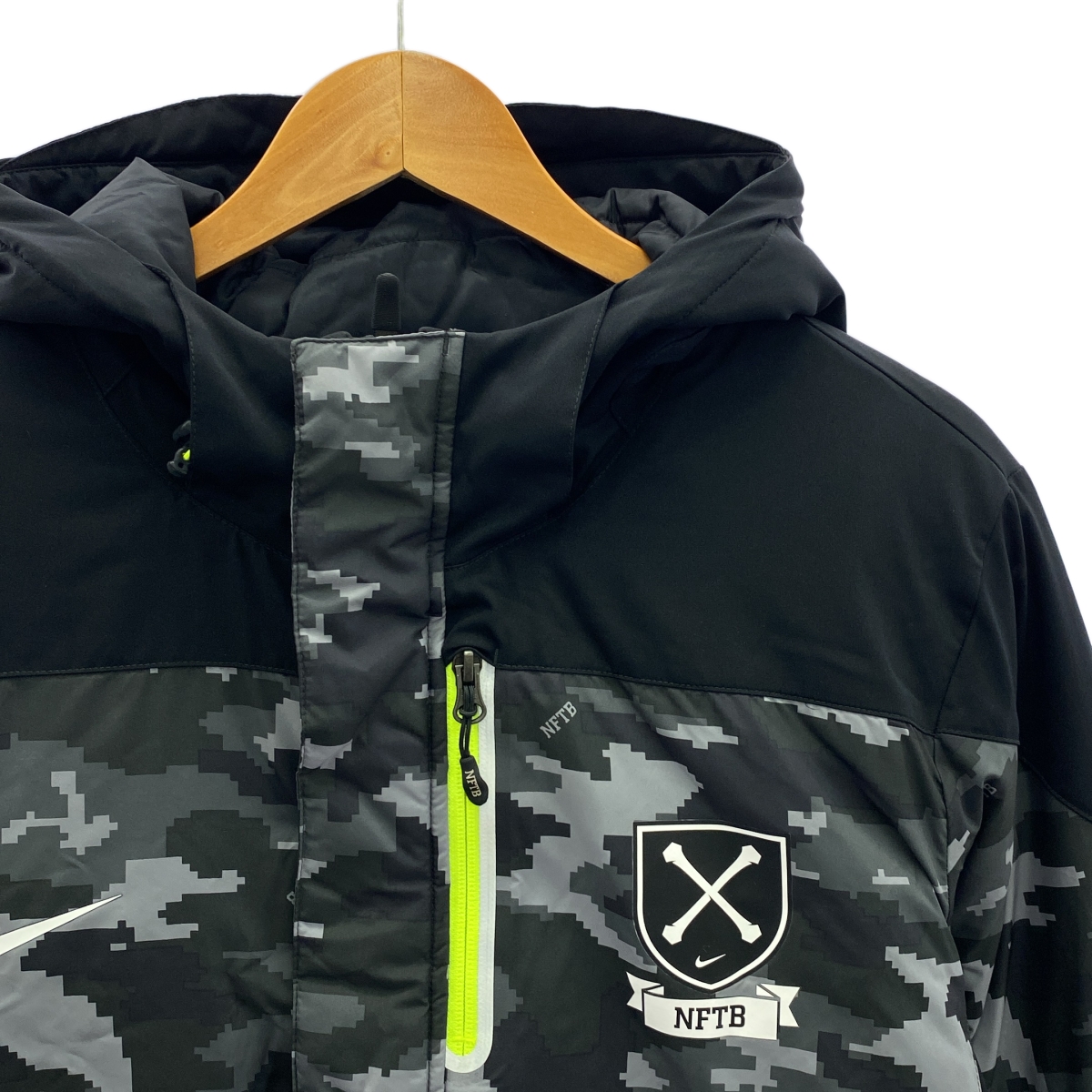 NIKE / ナイキ NFTB デジタルカモ ベンチコート