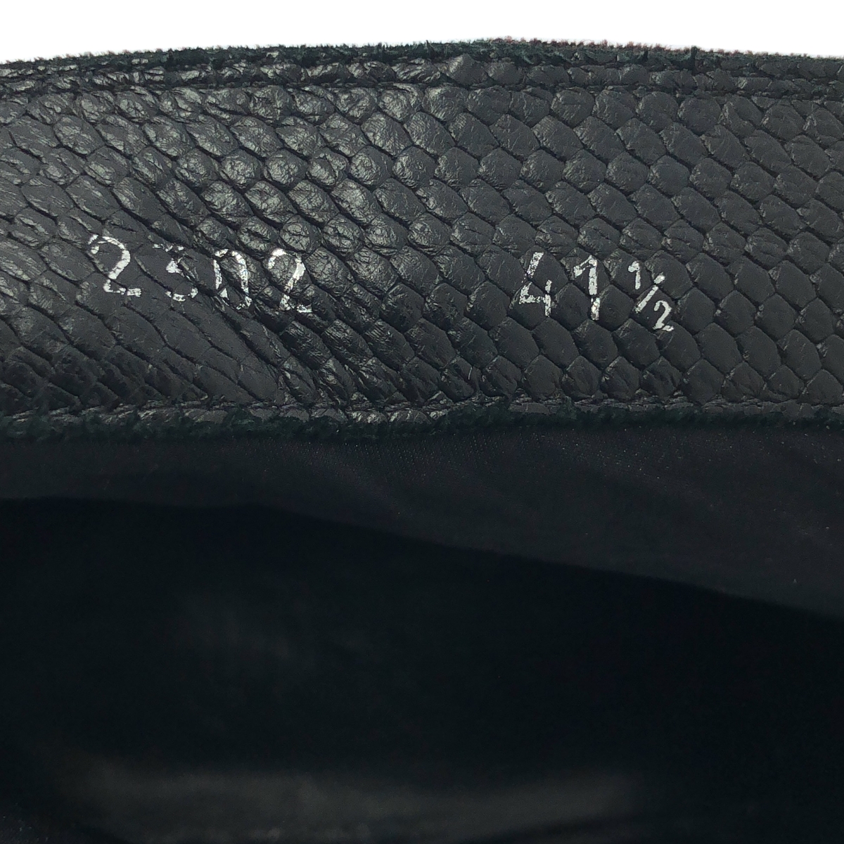 その他 ポインテッドトゥ レザーショートブーツ