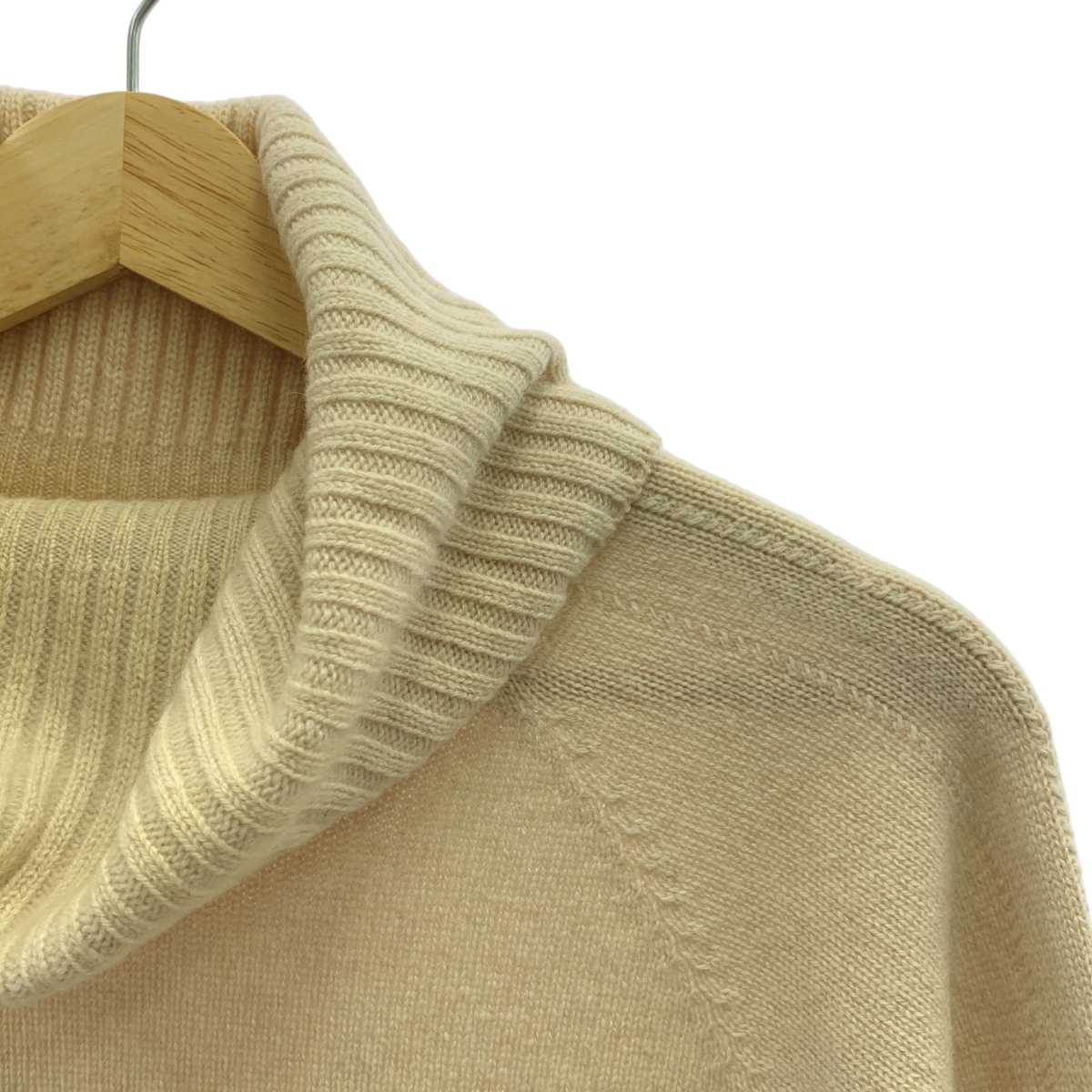 JOHNSTONS OF ELGIN / ジョンストンズオブエルガン カシミヤ タートルネック ニット セーター