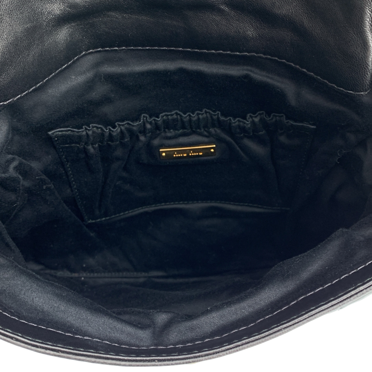 miu miu / ミュウミュウ 2Way レザー キルティング スタッズ ターンロック クラッチ ハンドバッグ