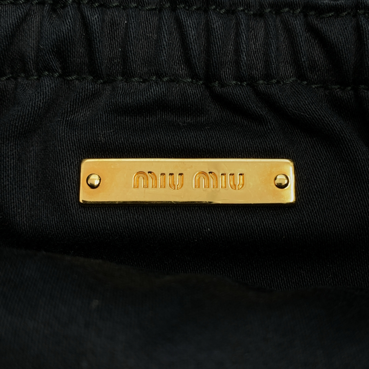 miu miu / ミュウミュウ 2Way レザー キルティング スタッズ ターンロック クラッチ ハンドバッグ