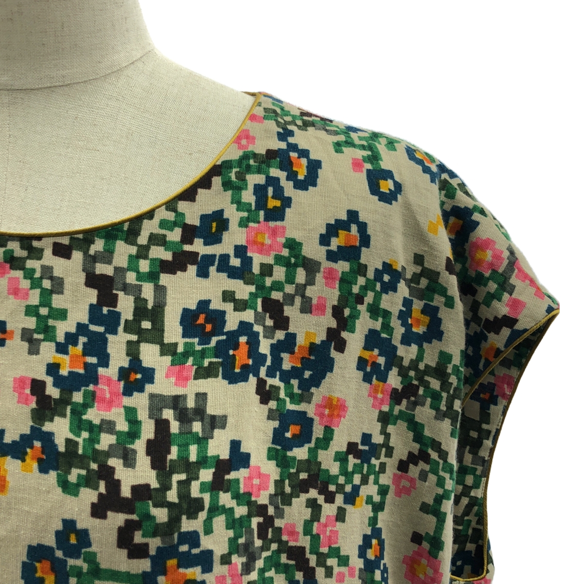 mina perhonen / ミナペルホネン Flower bedwolf &flower フラワーアンドウルフ 刺しゅう ワンピース