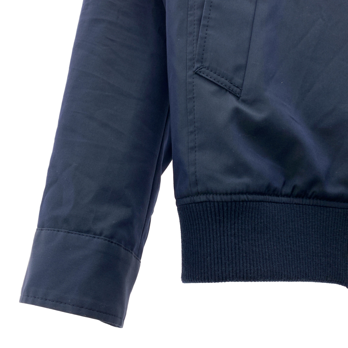 AQUASCUTUM / アクアスキュータム 背裏クレスト刺しゅう ショートブルゾン