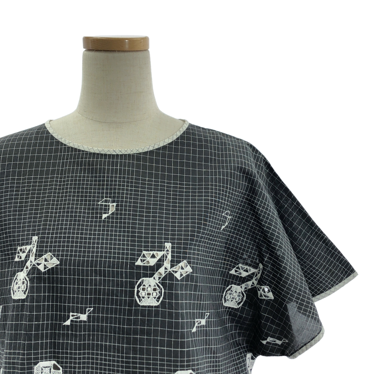 mina perhonen / ミナペルホネン crystal flower / クリスタルフラワー エンブロイダリー ブラウス