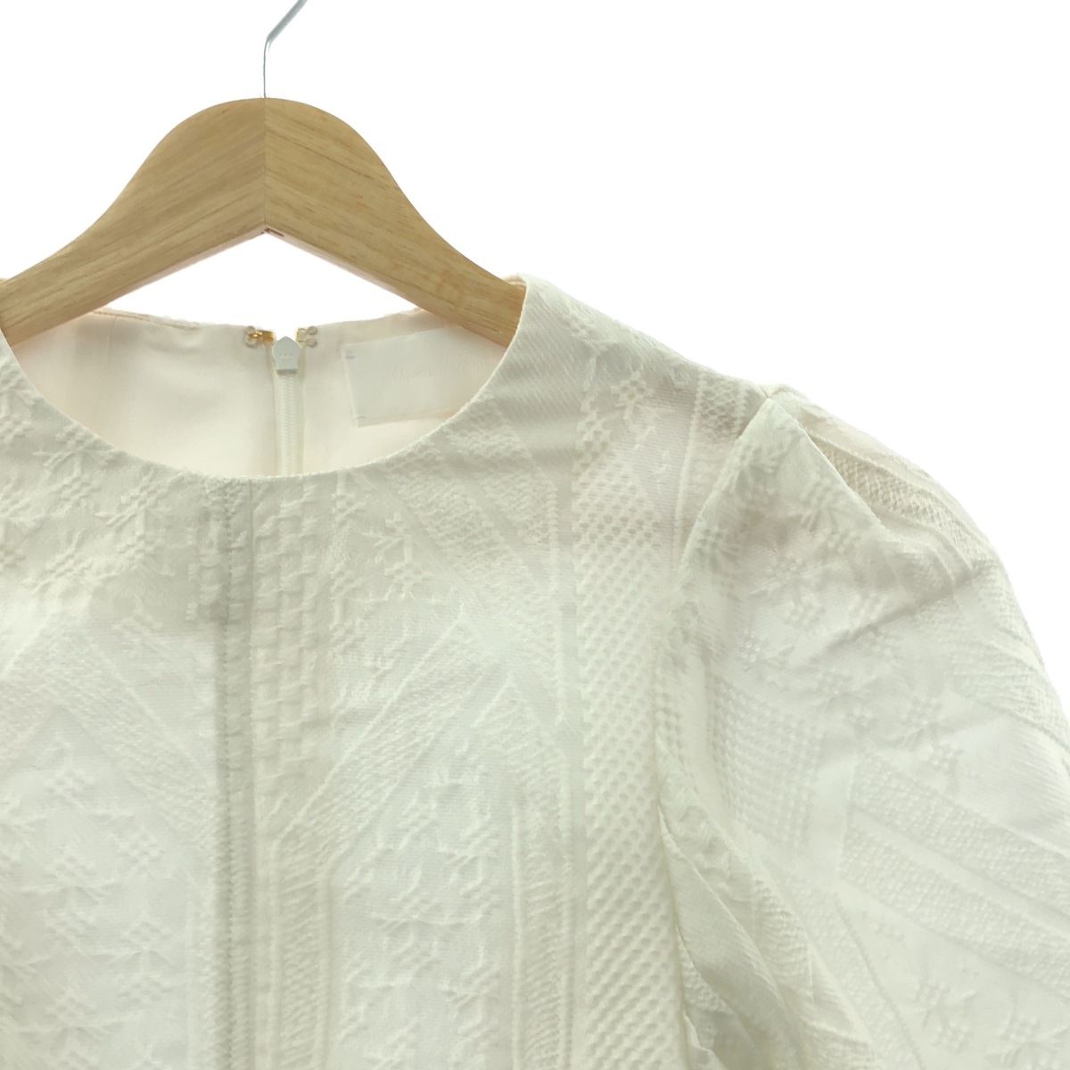 Mame Kurogouchi / マメクロゴウチ Traditinal Patrern Jacquard Top / ジャガード ボリュームスリーブ ブラウス