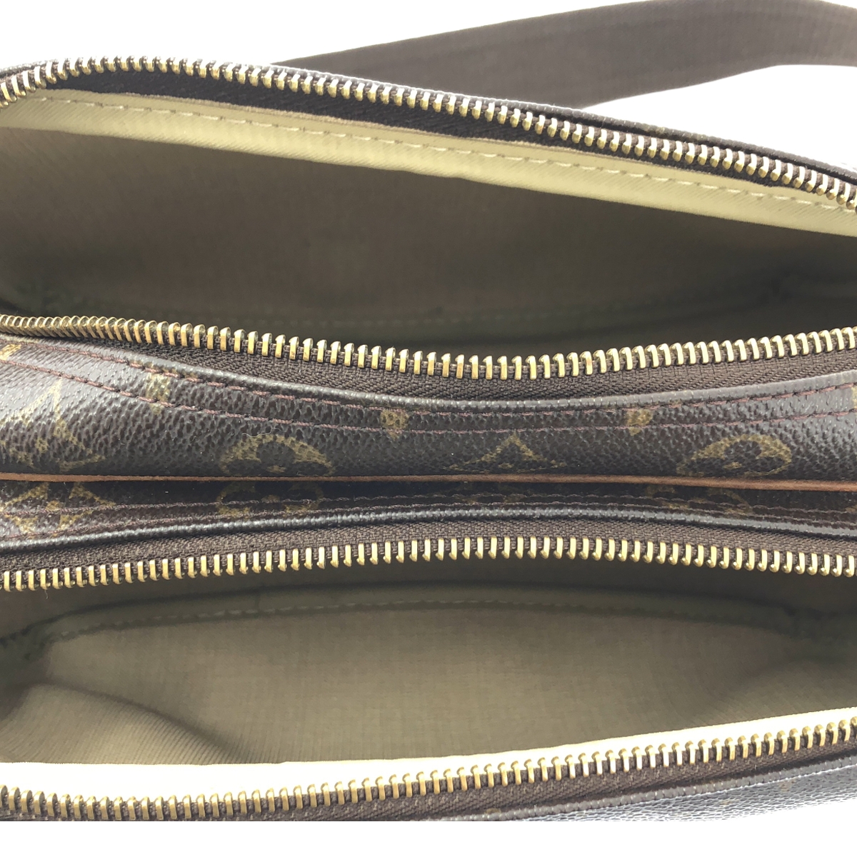 Louis Vuitton / ルイヴィトン M45254 / モノグラム リポーターPM / レザー ショルダーバッグ / ユニセックス