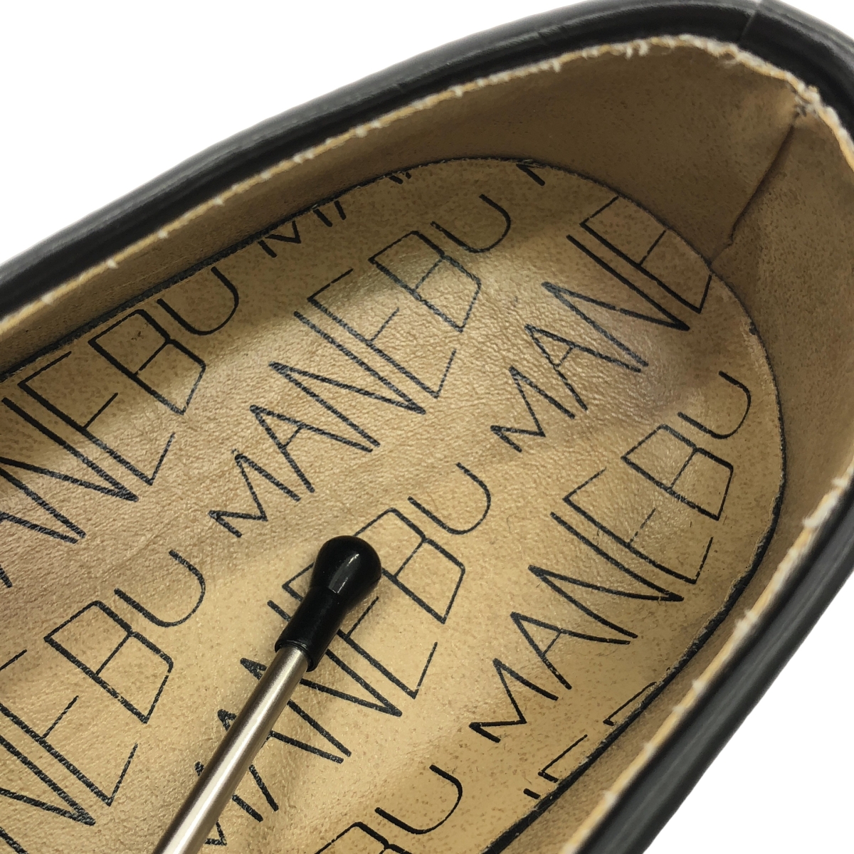 MANEBU / マネブ HEEHAW フェイススキン カウレザー スリッポン シューズ