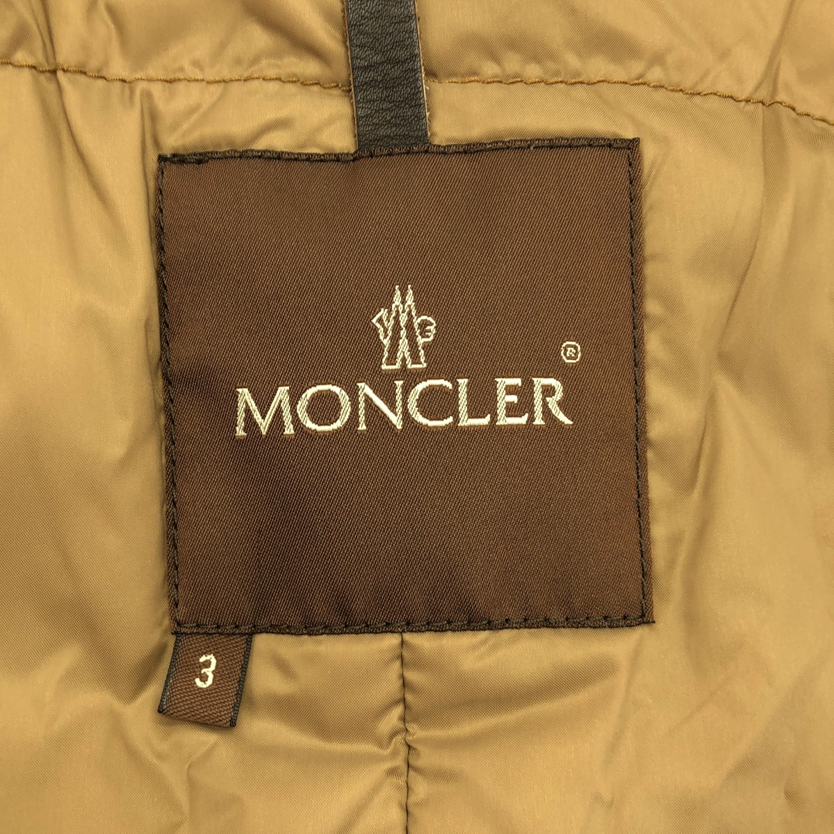 MONCLER / モンクレール ロゴボタン ベルテッド 中綿 オーバーコート