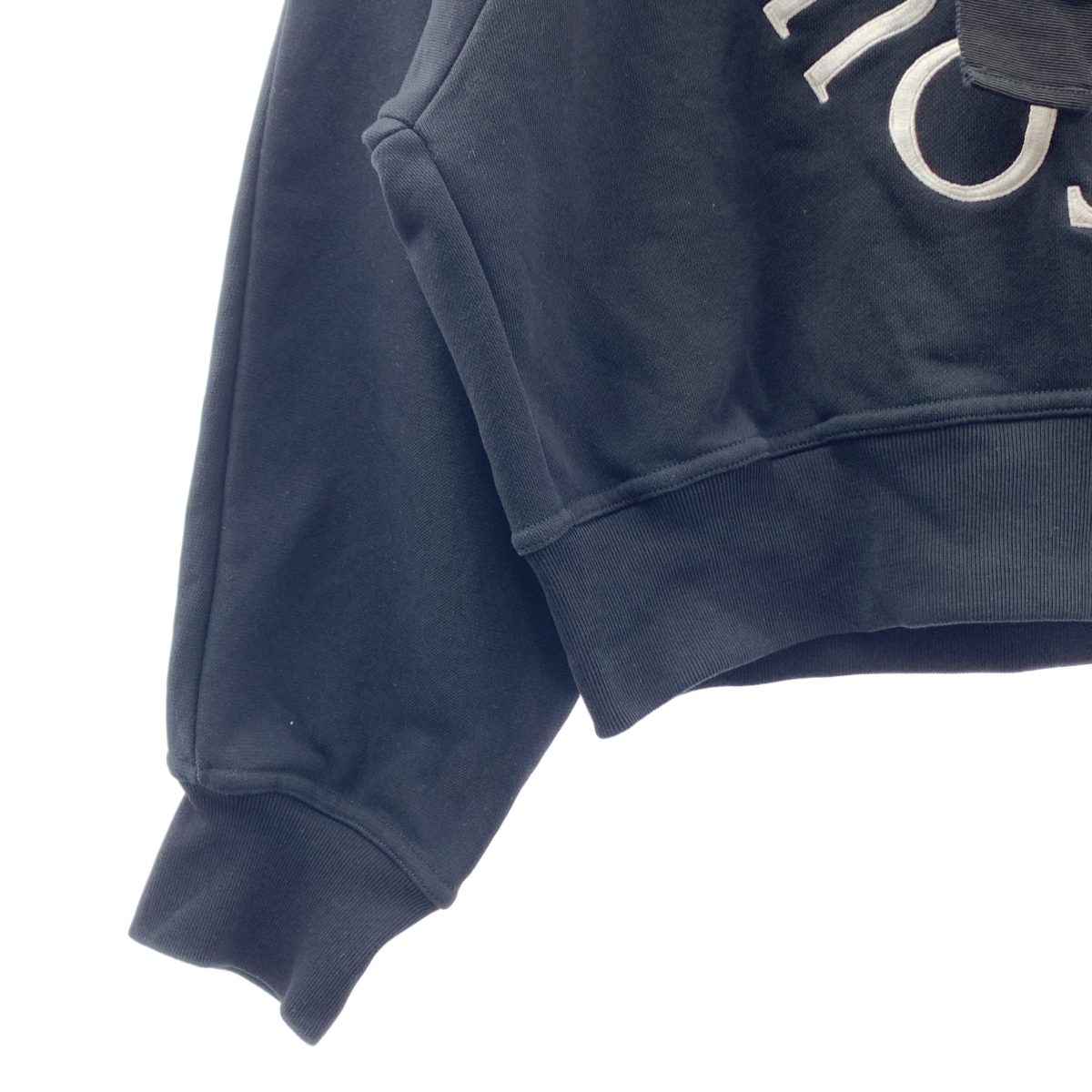 PATOU / パトゥ エンブロイダリー ロゴ メダリオン クロップド スウェット フーディ