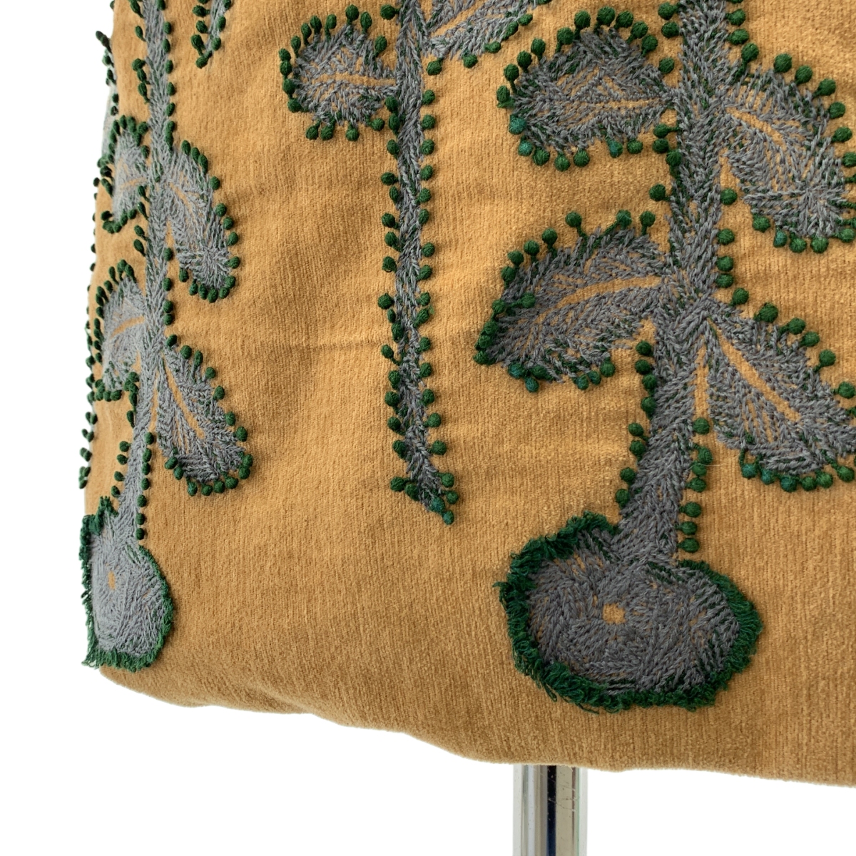 mina perhonen / ミナペルホネン forest garden 総柄 刺しゅう フーデッド ダウンコート